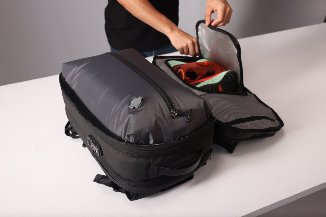 44L Compression Backpack – Built-In Vacuum, TSA Lock,Cabin-Ready