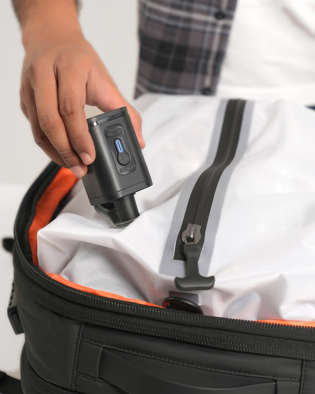 TLM Backpack-Compatible Compression Pocket — Vacuum Upgrade Module Zip-Attach Medium (Fits DayVault 30L)