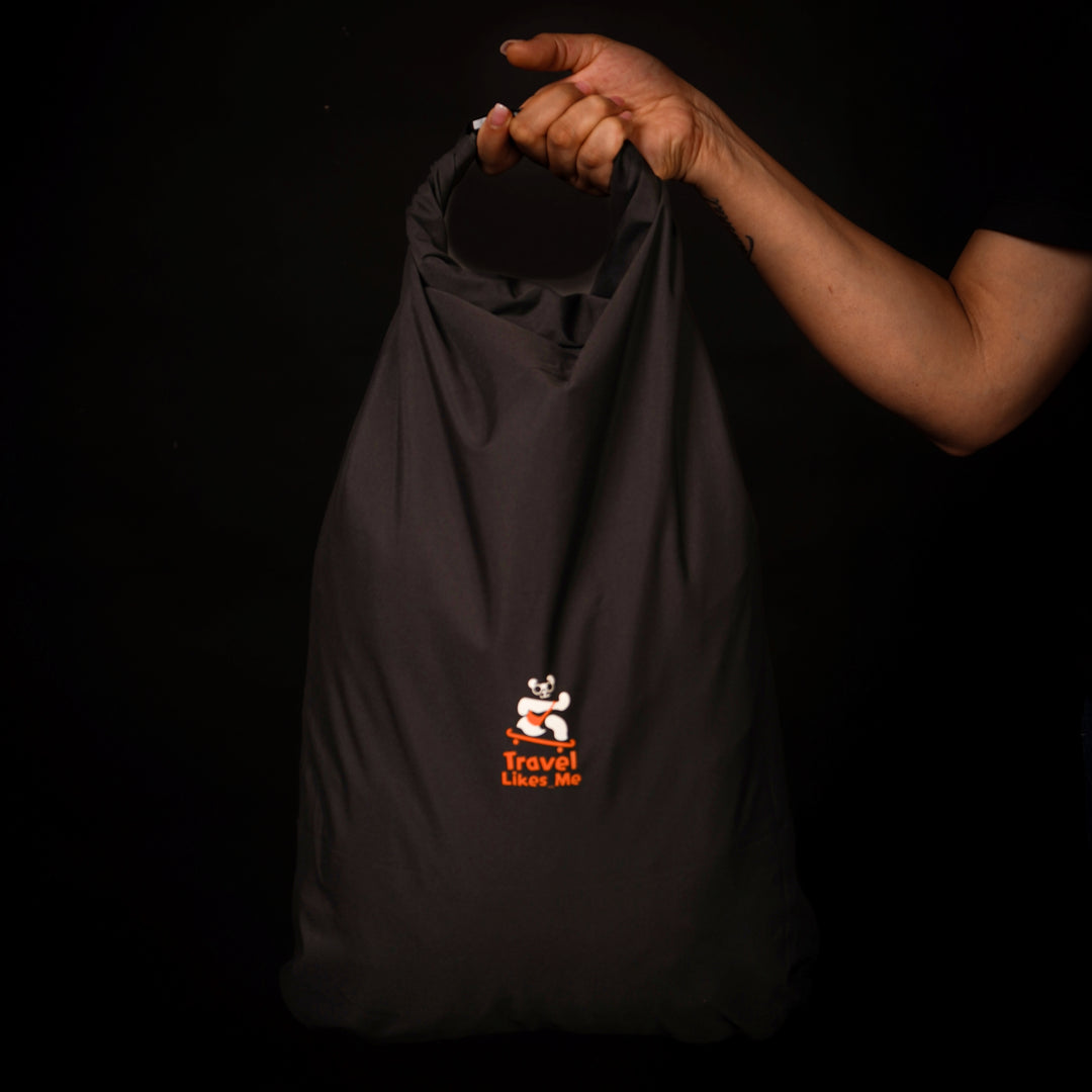 Aqua-Dry Bag-Adjustable & foldable 20 liters.