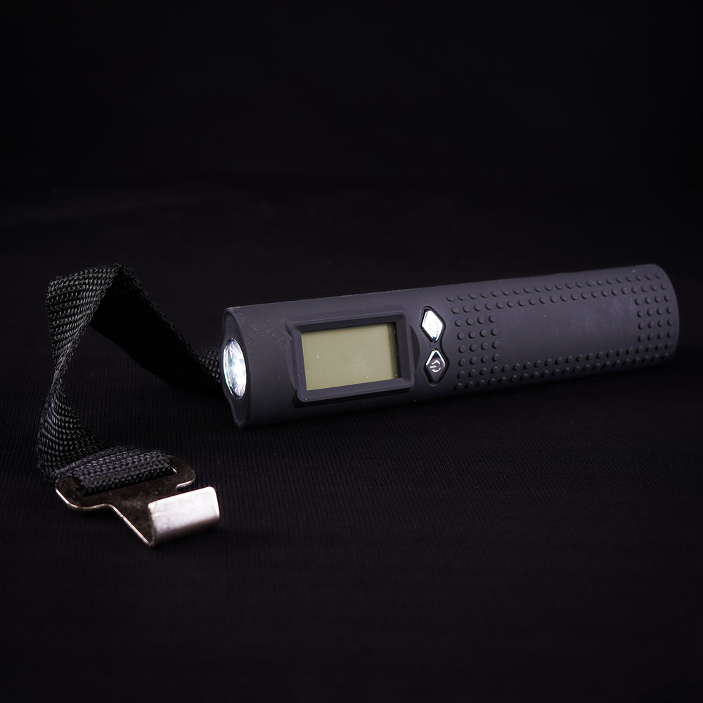 TravelLikes_Me 4-in-1 Luggage Scale – Power Bank, Light & Emergency SOS Ready